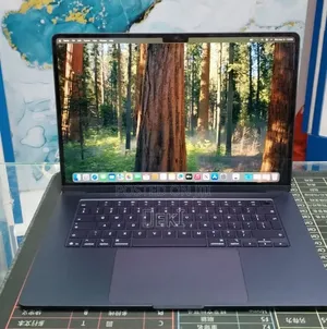 New Laptop Apple MacBook Air 2025 M4 16GB Apple M4 SSD 256GB