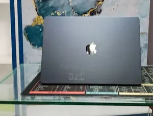 New Laptop Apple MacBook Air 2025 M4 16GB Apple M4 SSD 256GB