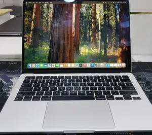 New Laptop Apple MacBook Air 2022 M2 8GB Apple M2 SSD 256GB