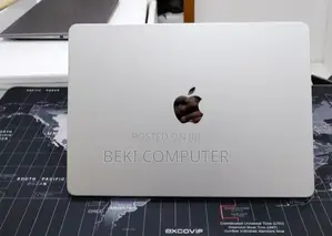 New Laptop Apple MacBook Air 2022 M2 8GB Apple M2 SSD 256GB