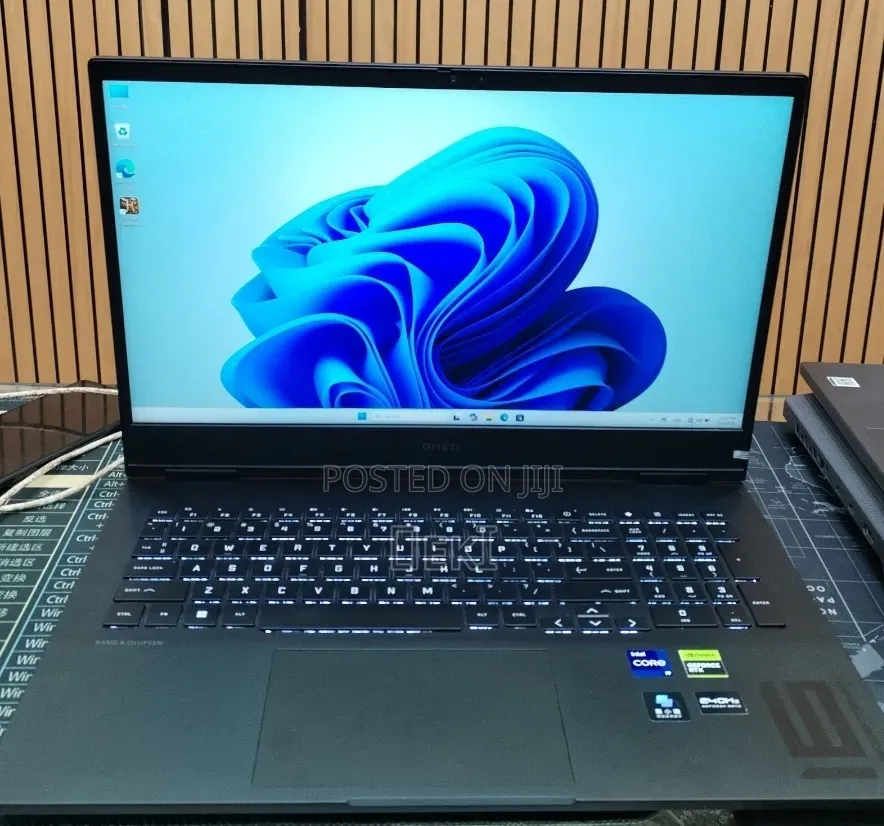 New Laptop HP Omen 16 16GB Intel Core i9 SSD 1T