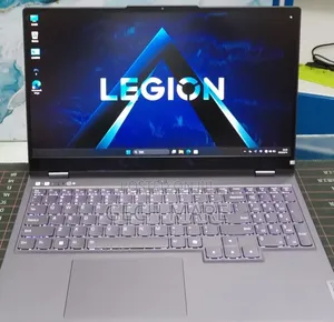 New Laptop Lenovo Legion 5 24GB Intel Core i7 SSD 512GB