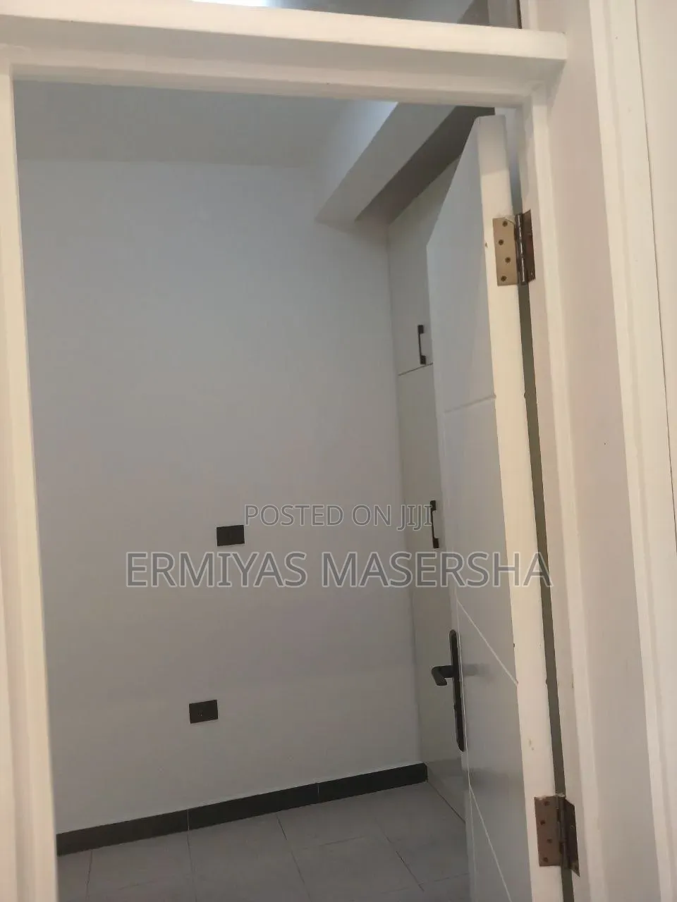 Furnished 3bdrm Apartment in Yeka for sale