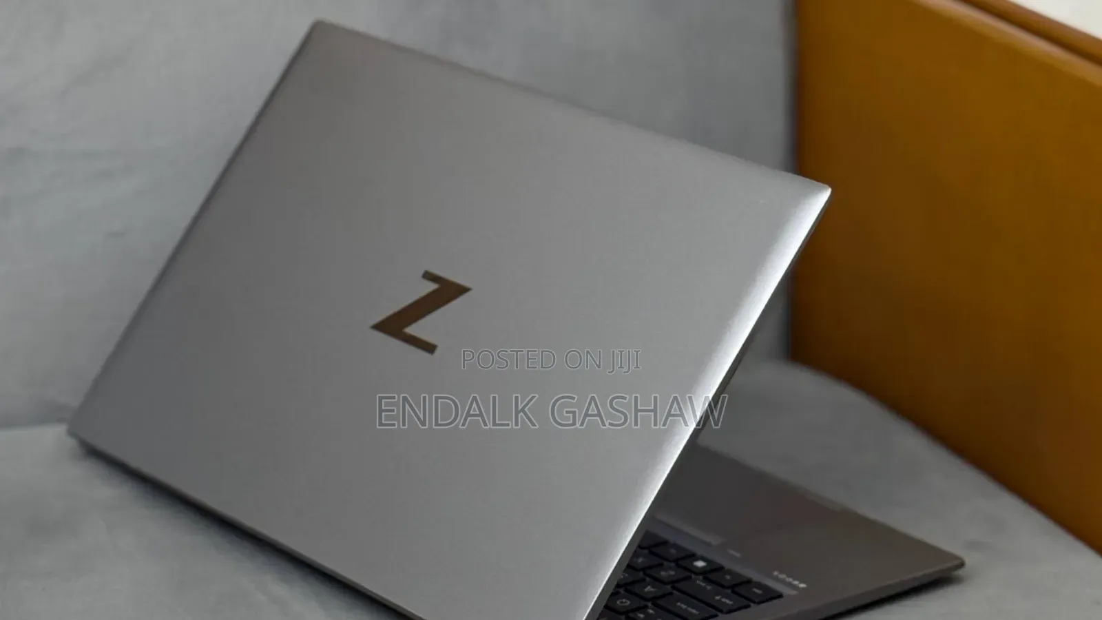 New Laptop HP ZBook Firefly G8 16GB Intel Core i7 SSD 512GB