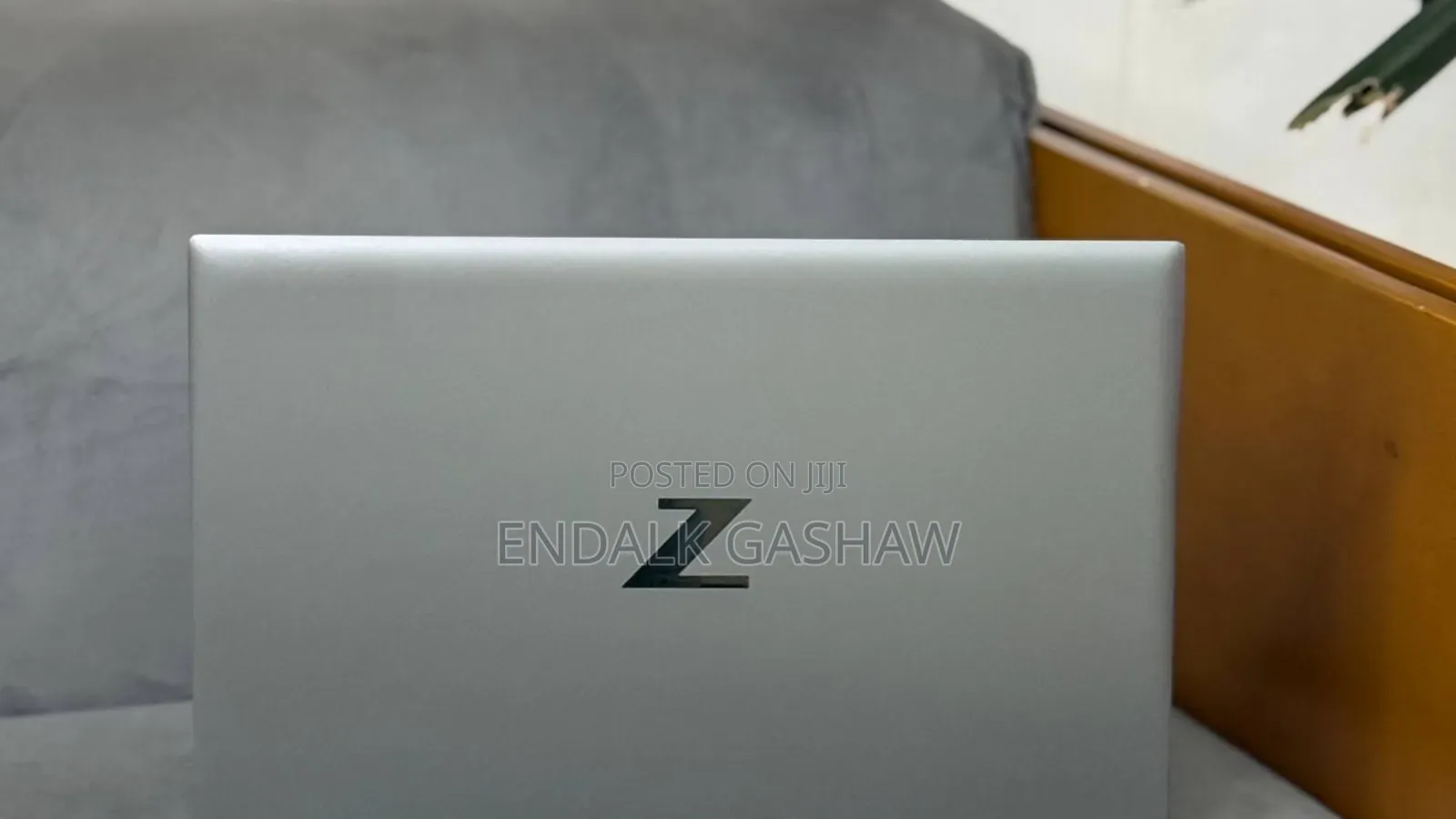 New Laptop HP ZBook Firefly G8 16GB Intel Core i7 SSD 512GB