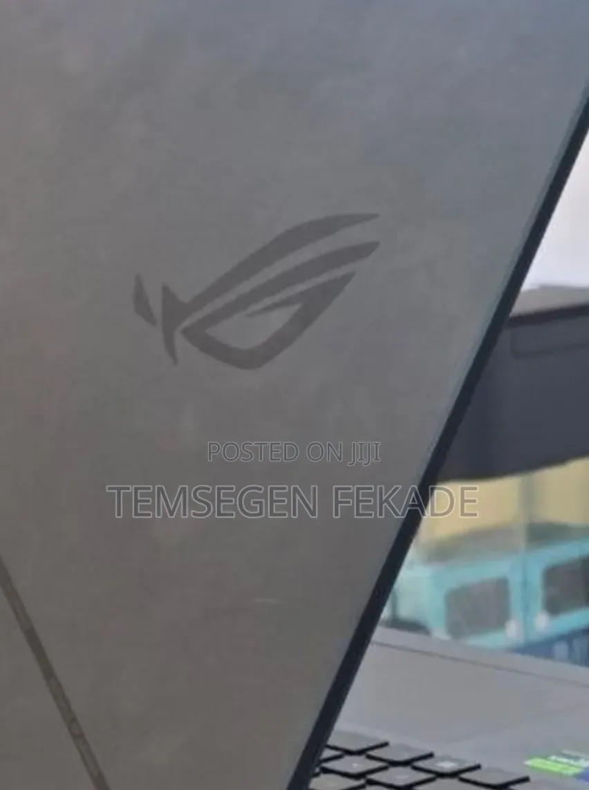 New Laptop Asus ROG Strix G18 40GB Intel Core i9 SSD 1T