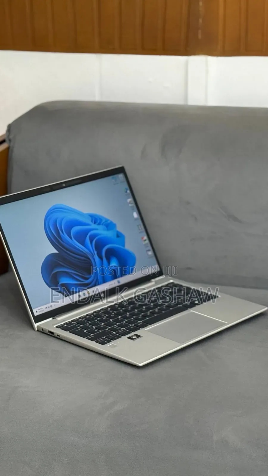 New Laptop HP EliteBook 830 G9 16GB Intel Core i5 SSD 512GB