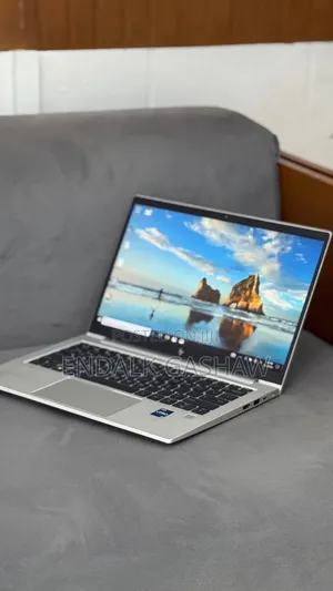 New Laptop HP 630 16GB Intel Core i7 SSD 512GB