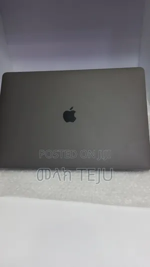 New Laptop Apple MacBook Pro 2016 16GB Intel Core i7 SSD 512GB