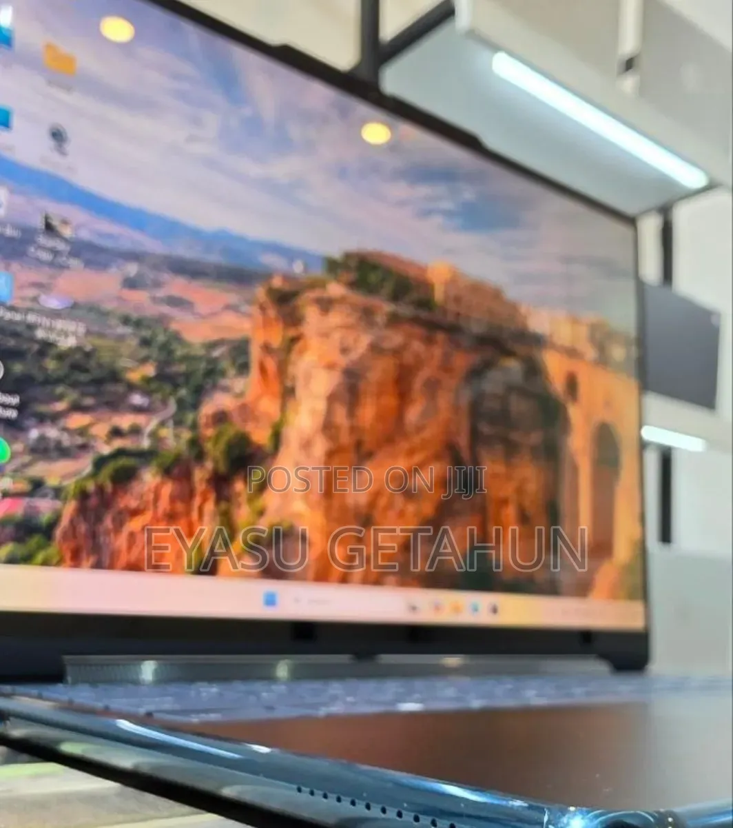 New Laptop Lenovo Yoga 9 16GB Intel Core Ultra 7 SSD 1T