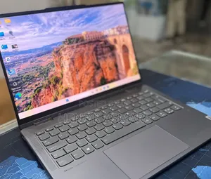 New Laptop Lenovo Yoga 330 16GB AMD Ryzen 7 SSD 512GB