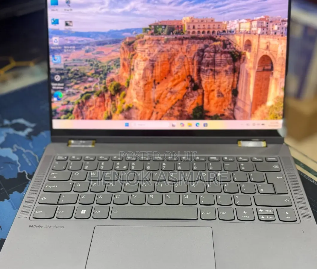 New Laptop Lenovo Yoga 330 16GB AMD Ryzen 7 SSD 512GB