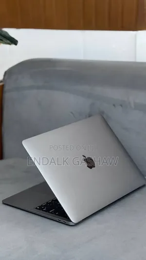 New Laptop Apple MacBook Air 2020 M1 8GB Apple M1 SSD 256GB