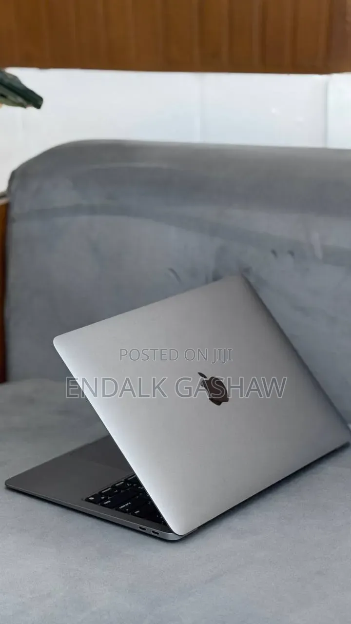 New Laptop Apple MacBook Air 2020 M1 8GB Apple M1 SSD 256GB