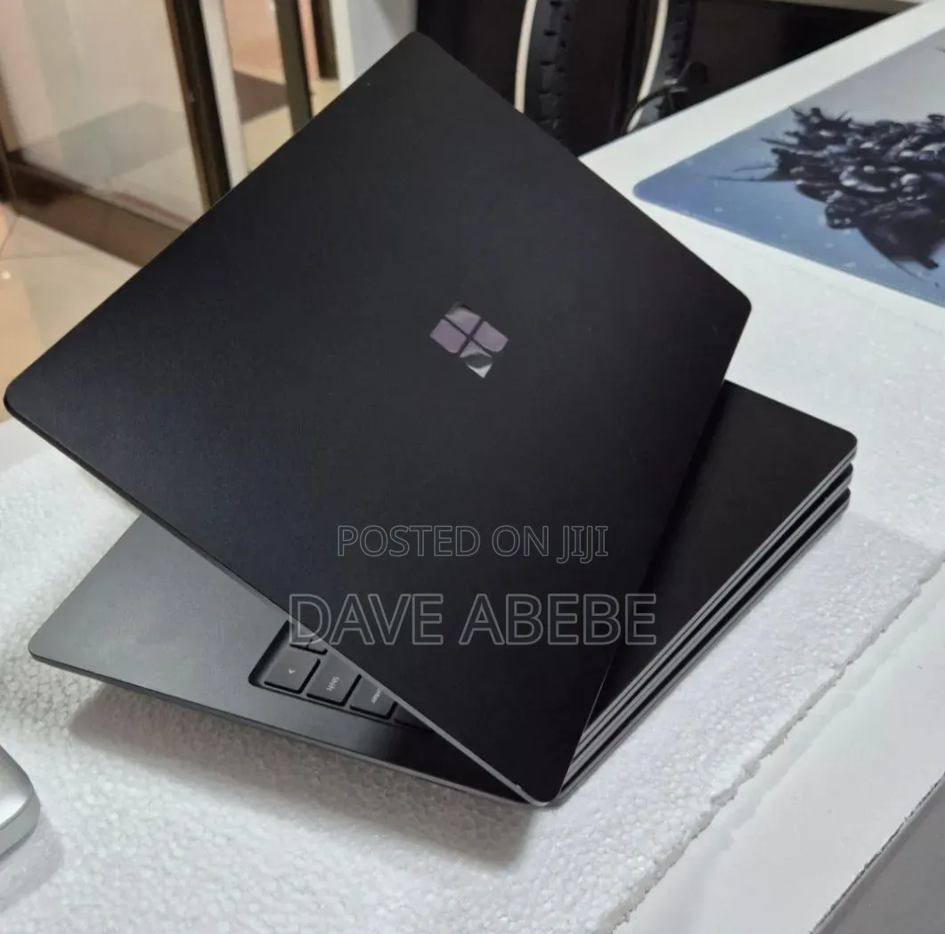 New Laptop Microsoft Surface Laptop 3 16GB Intel Core i5 SSD 256GB