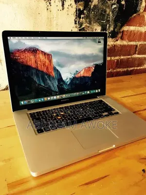 New Laptop Apple MacBook Pro 2010 4GB Intel Core i7 SSD 128GB