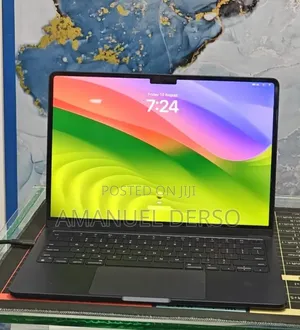 New Laptop Apple MacBook Air 2022 M2 8GB Apple M2 Ultra SSD 512GB