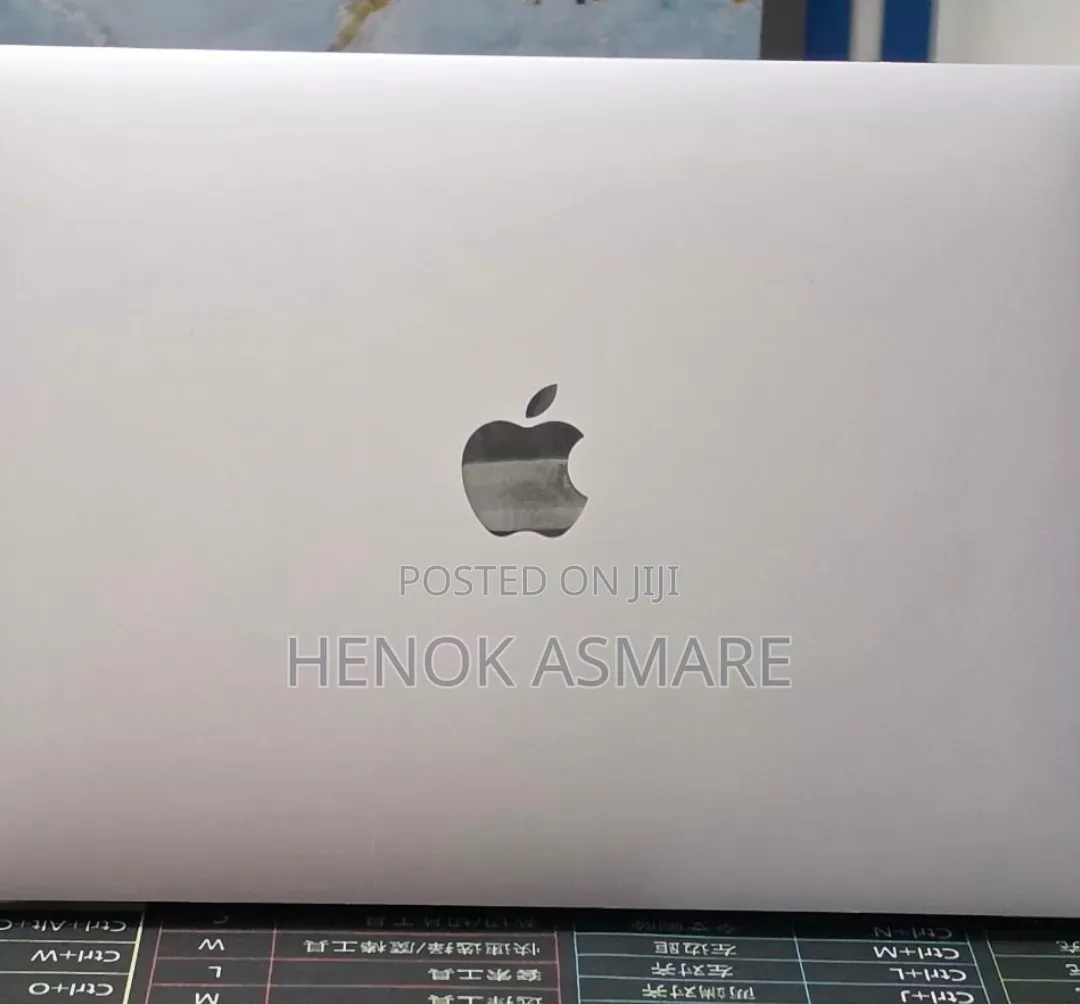 New Laptop Apple MacBook Pro 2022 M2 8GB Apple M2 SSD 256GB