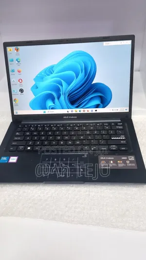 New Laptop Asus Vivobook 15 16GB Intel Core i5 SSD 512GB