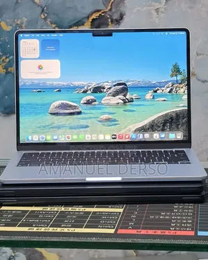 New Laptop Apple MacBook Pro 2024 M4 16GB Apple M4 Pro SSD 256GB