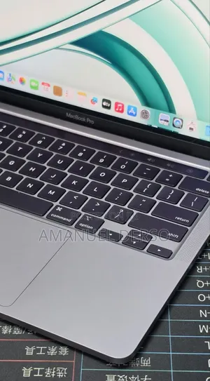New Laptop Apple MacBook Air 2022 M2 8GB Apple M2 Ultra SSD 256GB