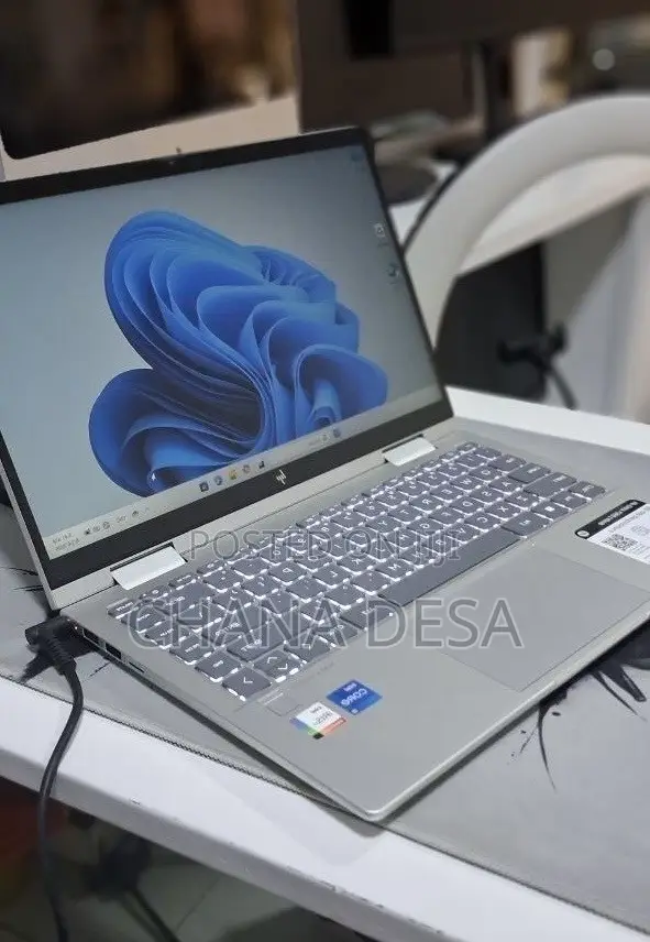 New Laptop HP Envy 14 8GB Intel Core i5 SSD 512GB