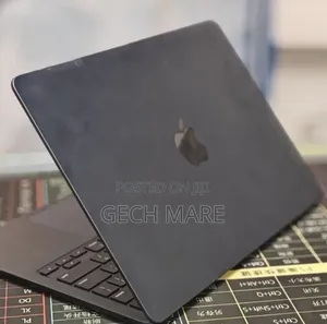 New Laptop Apple MacBook Air 2022 M2 8GB Apple M2 SSD 512GB