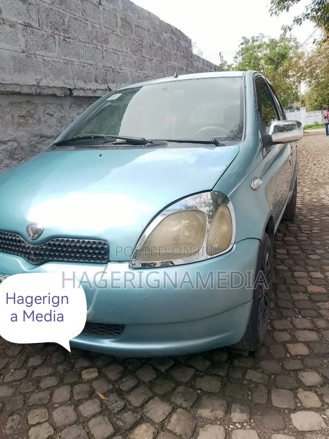 Toyota Vitz 2001 Blue