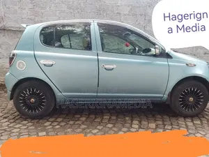 Toyota Vitz 2001 Blue