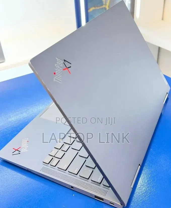 New Laptop Lenovo ThinkPad X1 Yoga 16GB Intel Core i7 SSD 512GB
