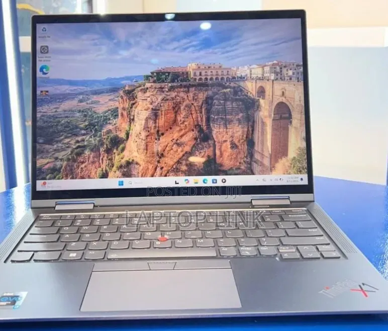 New Laptop Lenovo ThinkPad X1 Yoga 16GB Intel Core i7 SSD 512GB