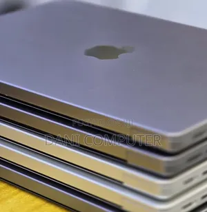 New Laptop Apple MacBook Pro 2020 M1 16GB Apple M1 SSD 512GB