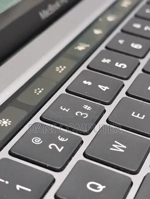 New Laptop Apple MacBook Pro 2020 M1 8GB Apple M1 SSD 512GB