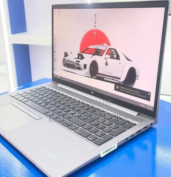 New Laptop HP ZBook Firefly G8 16GB Intel Core i7 SSD 512GB