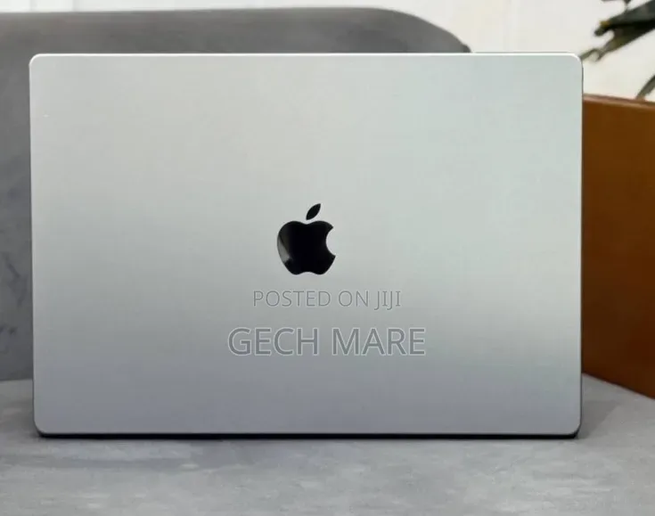 New Laptop Apple MacBook Pro 2021 M1 16GB Apple M1 Pro SSD 512GB