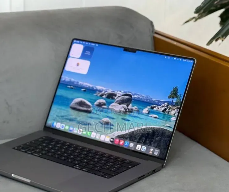 New Laptop Apple MacBook Pro 2021 M1 16GB Apple M1 Pro SSD 512GB