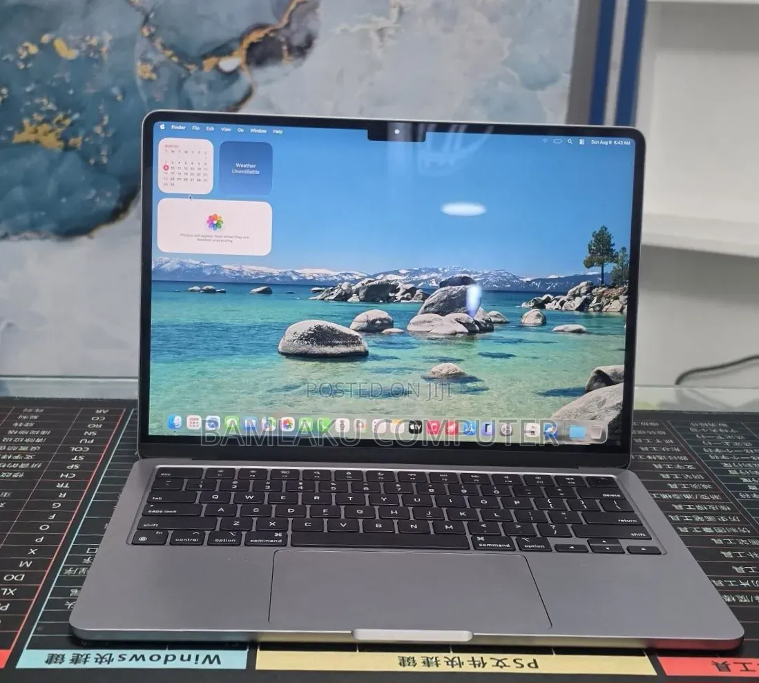 New Laptop Apple MacBook Air 2022 M2 16GB Apple M2 SSD 512GB