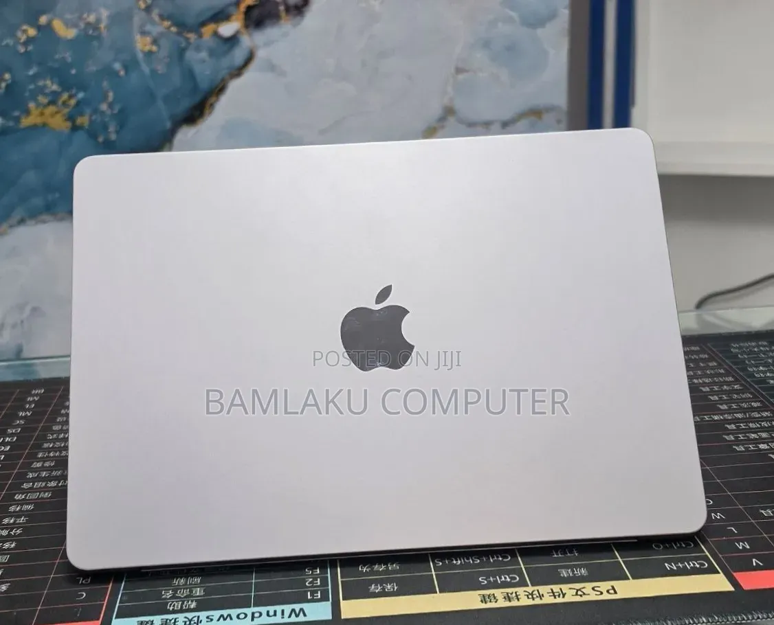 New Laptop Apple MacBook Air 2022 M2 16GB Apple M2 SSD 512GB