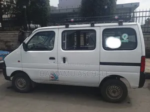 Suzuki Eeco 2024 White