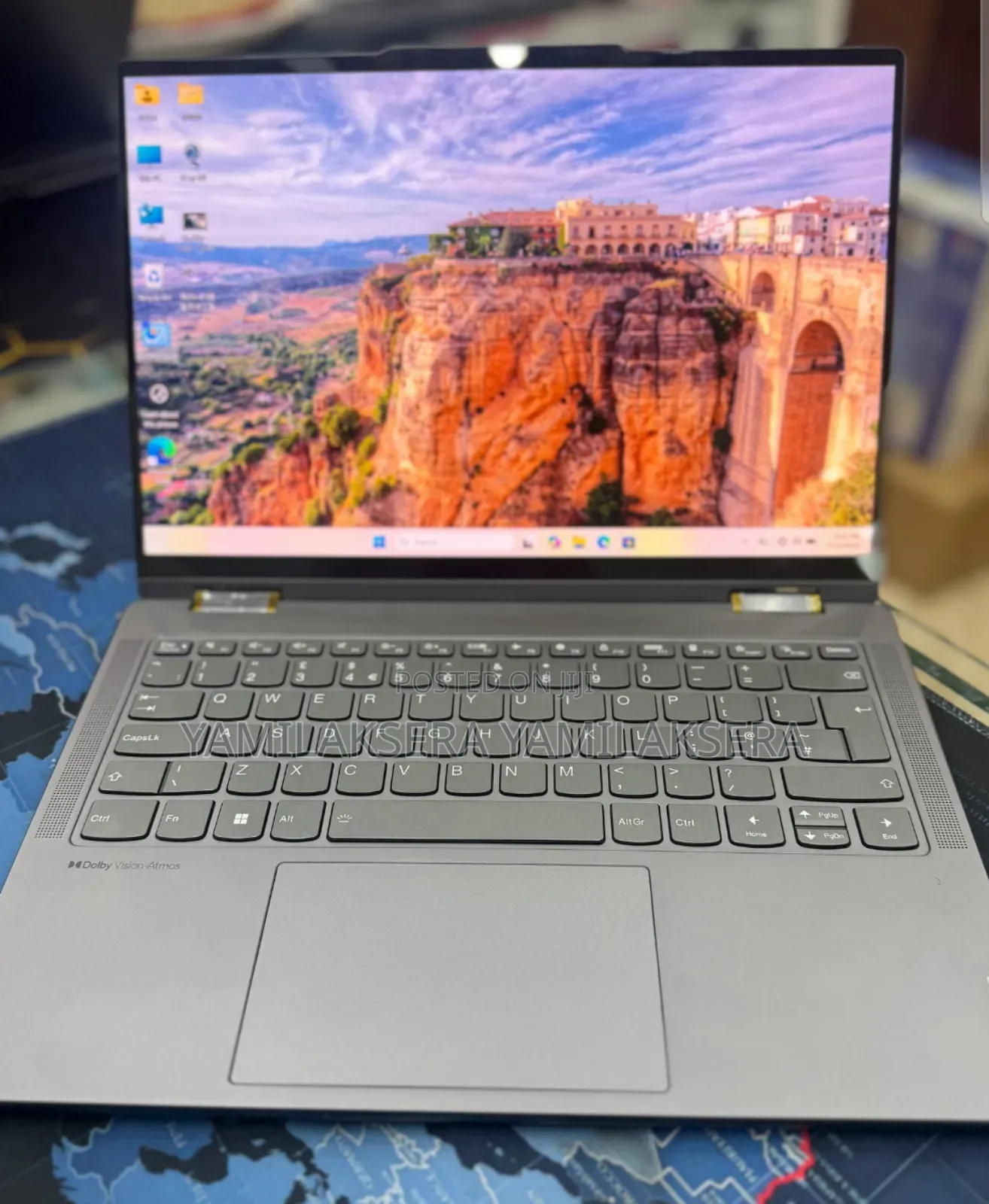 New Laptop Lenovo Yoga 7i 16GB Intel Core Ultra 7 SSD 512GB