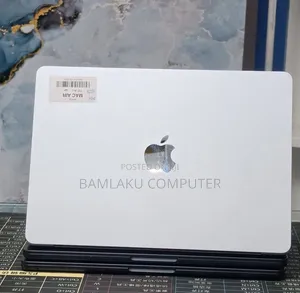 New Laptop Apple MacBook Air 2025 M4 16GB Apple M4 SSD 256GB