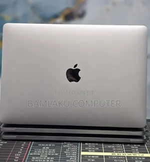 New Laptop Apple MacBook Pro 2020 M1 8GB Apple M1 Pro SSD 512GB