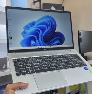 New Laptop HP ProBook 430 G8 16GB Intel Core i7 SSD 512GB