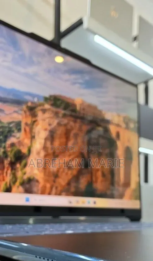 New Laptop Lenovo Yoga 9 16GB Intel Core Ultra 7 SSD 1T