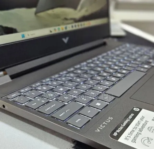 New Laptop HP Victus 15 16GB AMD Ryzen 7 SSD 512GB