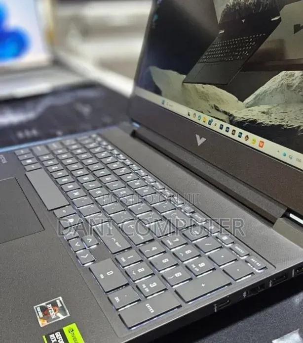 New Laptop HP Victus 15 16GB AMD Ryzen 7 SSD 512GB