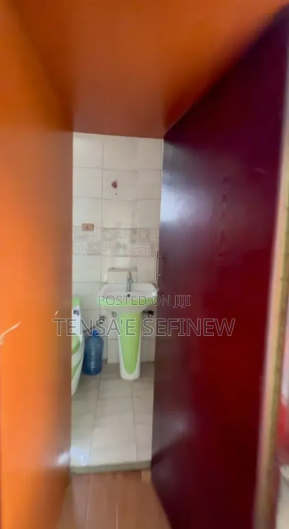 3bdrm Condo in Arabesa, Bole for sale