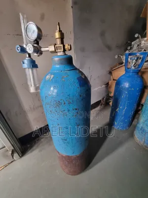 A Portable Reservoir of Compressed Oxygen