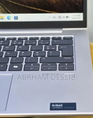 New Laptop HP 16GB Intel Core Ultra 7 SSD 512GB