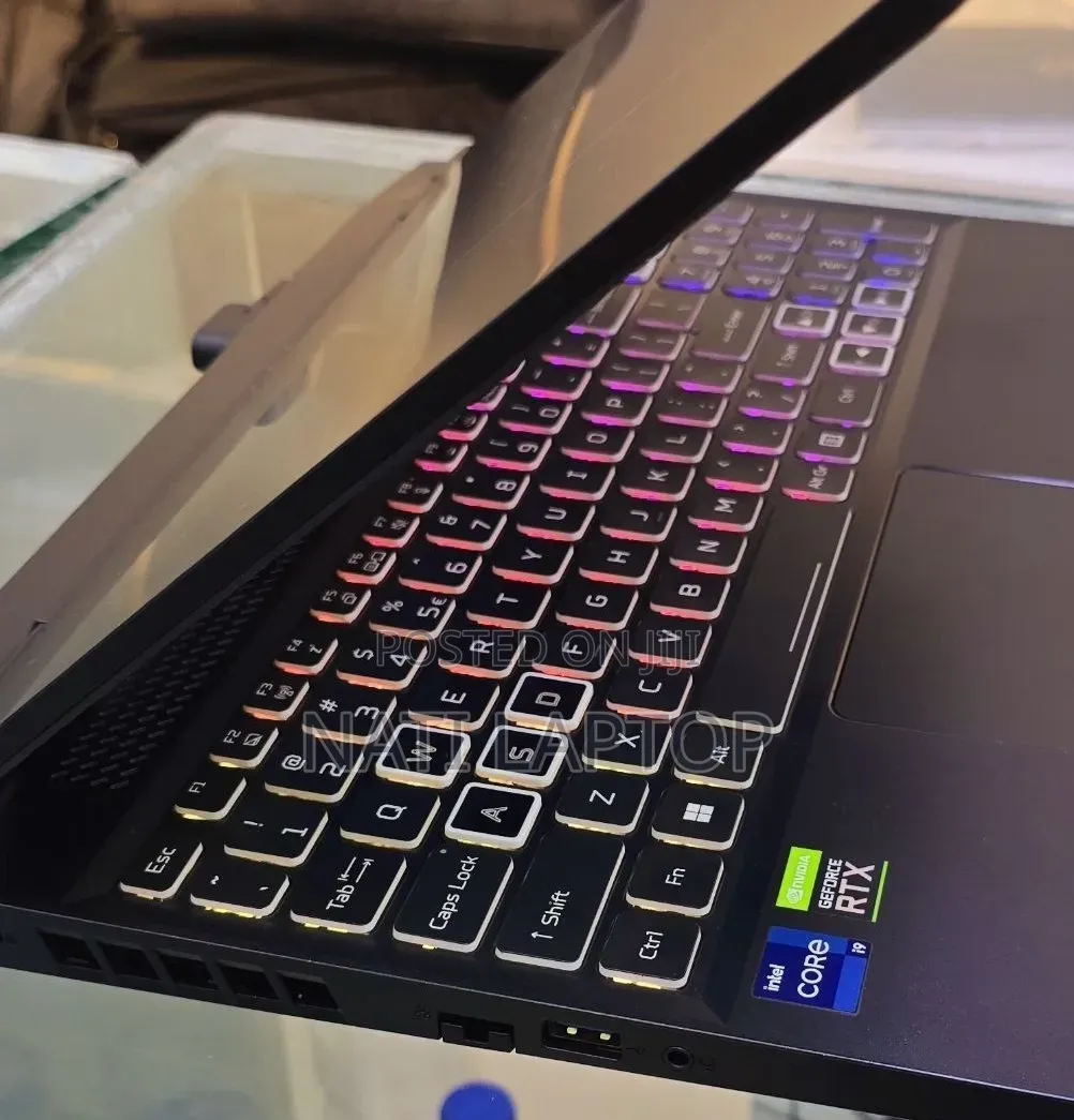 New Laptop Acer Predator Helios Neo 16 16GB Intel Core i9 SSD 512GB